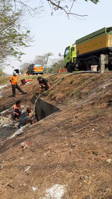 Limbah cair yang berhasil disedot kemudian diangkut dibawa ke PT Wastek 